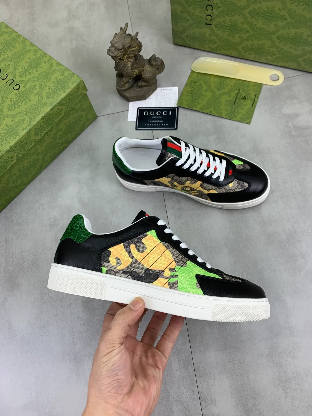 Men's shoes P400 💰[New style] 🆘 The latest model from Gucci's official website🎁Classic casual and fashionable men's shoes👟Hot style💥The style is simple and elegant, exclusive for trendy men. Unique official website latest brand elements👑Gucci original decoration, fashionable and generous, the fabric is made of original soft calfskin➕Comfortable soft sheepskin lining ✅The official website specifies wear-resistant rubber outsole_full of elasticity, classic model taken in real life🎬Color: 2️⃣colors available😍Number: 38-44